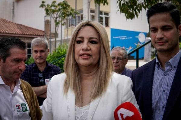 Γεννηματά για Βενιζέλο: Οι απόντες απλώς ενισχύουν τον ΣΥΡΙΖΑ