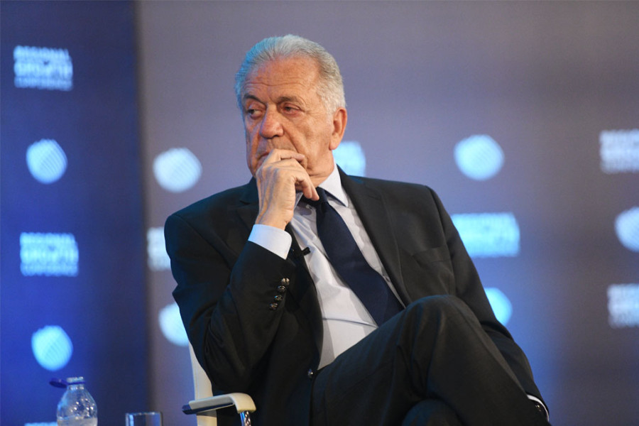 Αβραμόπουλος: Σε γενικές γραμμές το Λιμενικό κάνει καλή δουλειά, η τραγωδία στη Χίο πρέπει να διερευνηθεί