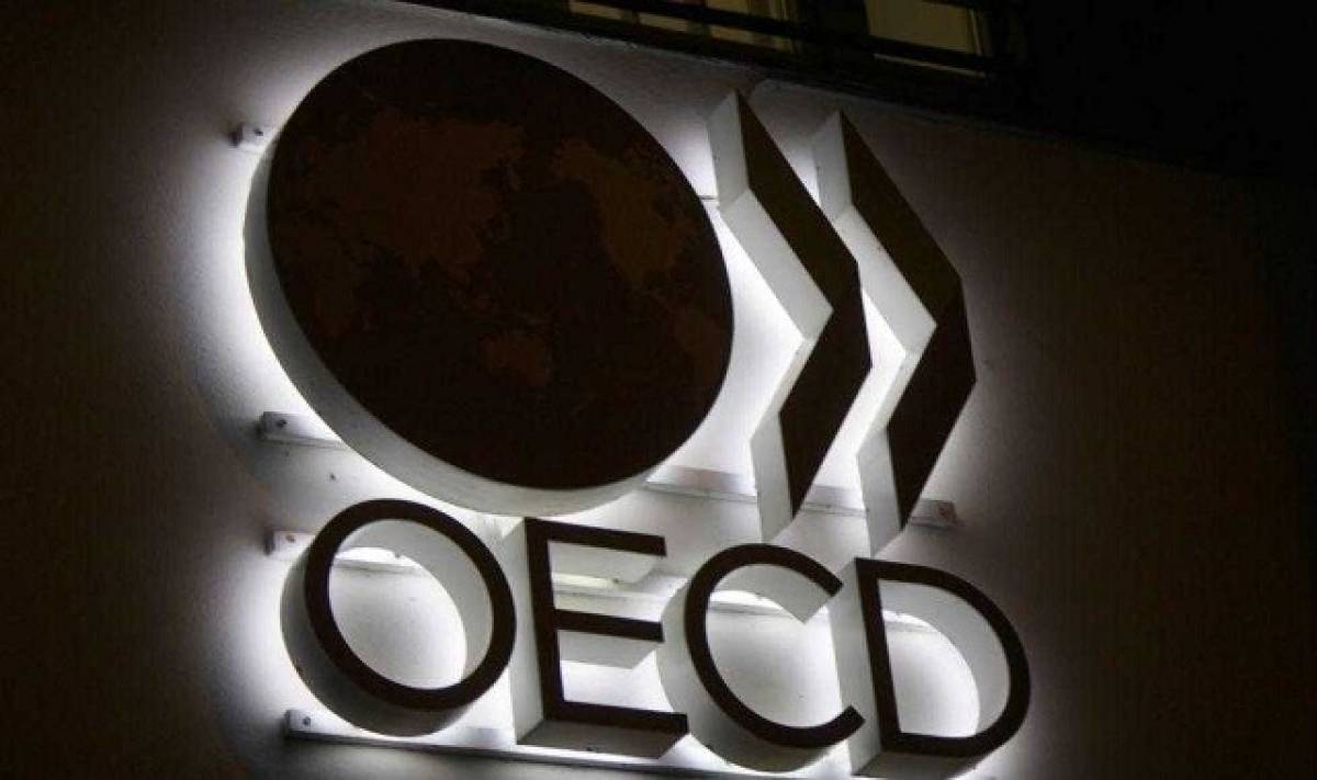 Και ο ΟΟΣΑ προειδοποιεί για τις δημοσιονομικές επιπτώσεις των παροχών