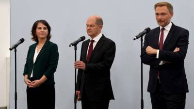 Γερμανία: Τι περιλαμβάνει η κυβερνητική συμφωνία- Ποιοι αναλαμβάνουν υπουργεία