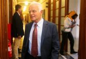 Και τυπικά η παραίτηση Μανιτάκη