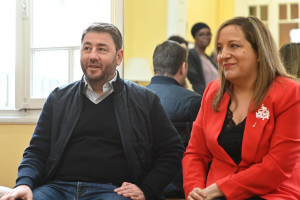 Ο Ανδρουλάκης στο δίκτυο γυναικών προσφύγων και μεταναστριών «Μέλισσα»