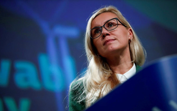 Ένας χρόνος REPowerEU: Η Επίτροπος Σίμσον προβαίνει σε απολογισμό