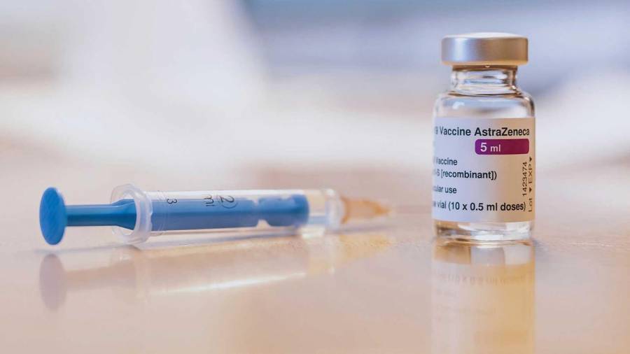 Επανεκκίνηση εμβολιασμών για άτομα 30 έως 49 ετών-Ακολουθούν οι 20άρηδες