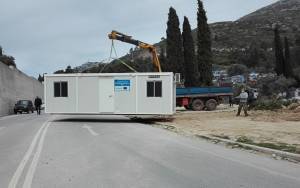 Κοντέινερ προσωρινής στέγασης των σεισμοπαθών της Σάμου