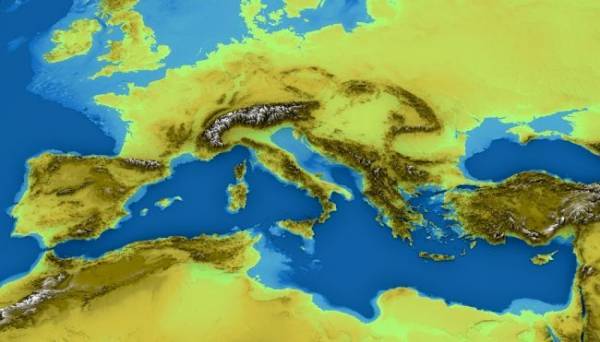 Euractiv: Αλλαγή προσέγγισης της ΕΕ για διασφάλιση ασφάλειας στη Μεσόγειο