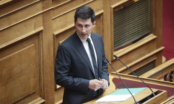 Χρηστίδης: Η κυβέρνηση παραβιάζει τη δικαιοσύνη για να πετύχει κομματική προστασία των στελεχών της
