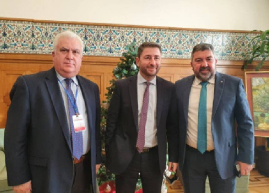 Τα είπαν για τη στήριξη των μικρών επιχειρήσεων Ανδρουλάκης- ΒΕΑ