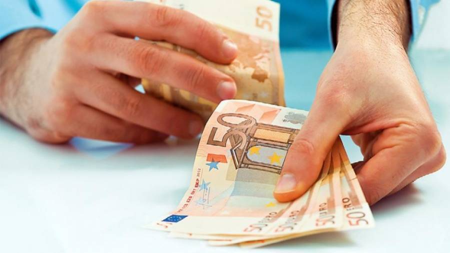 «Μποναμάδες» στο φίνις της χρονιάς εξετάζει το ΥΠΟΙΚ