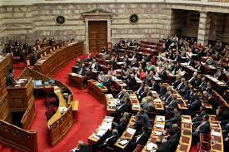 Δεκτό κατά πλειοψηφία το νομοσχέδιο για τα προαπαιτούμενα
