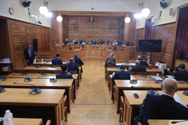 Εξεταστική ΟΠΕΚΕΠΕ: Την Πέμπτη 20/11 καταθέτουν «Φραπές» και «Χασάπης»