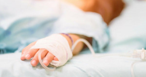 Επισήμως τρία κρούσματα οξείας ηπατίτιδας στην Ελλάδα