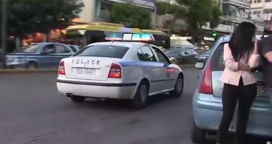 Ζωγράφου: Εντοπίστηκαν δύο σοροί γυναικών πίσω από σφραγισμένη πόρτα σε διαμέρισμα – Προσήχθη ο γιος
