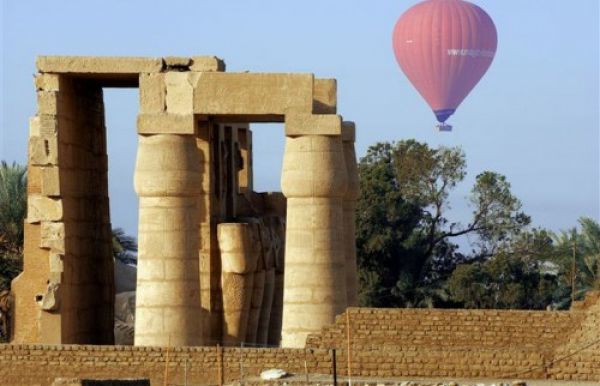 Θανατηφόρο δυστύχημα με τουριστικό αερόστατο στην Αίγυπτο