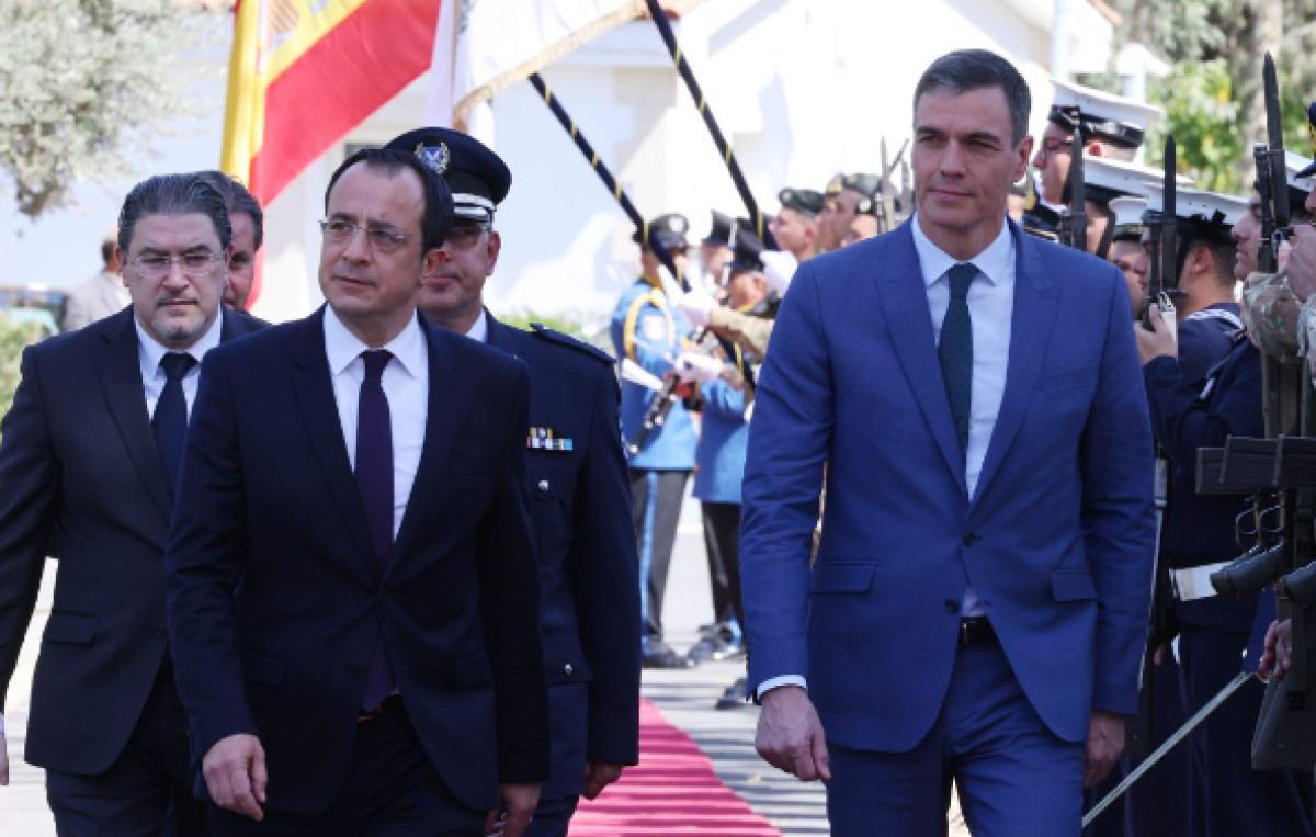 Ο Σάντσεθ αναλαμβάνει να επανεκκινήσει το διάλογο για το Κυπριακό