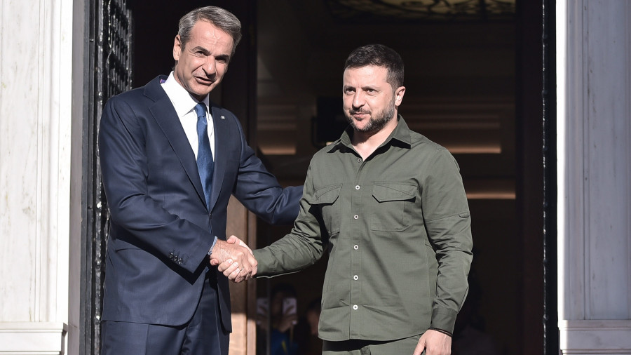 Συνάντηση Μητσοτάκη – Ζελένσκι με αναφορά στο ουκρανικό drone της Λευκάδας