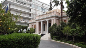 Οπαδική βία: Τα μέτρα που εξετάζει η κυβέρνηση