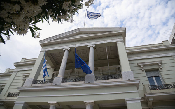 ΥΠΕΞ για 25η Μαρτίου: Εμπνεόμαστε από τον αγώνα των προγόνων