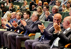 Θεοδωρικάκος: Καταργούμε το πλαφόν αλλά να μην υπάρξουν...αδικαιολόγητες αυξήσεις