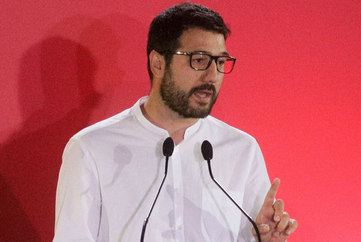 Ηλιόπουλος: Kατώτατος μισθός στα 800€, κοροϊδία το καλάθι του νοικοκυριού
