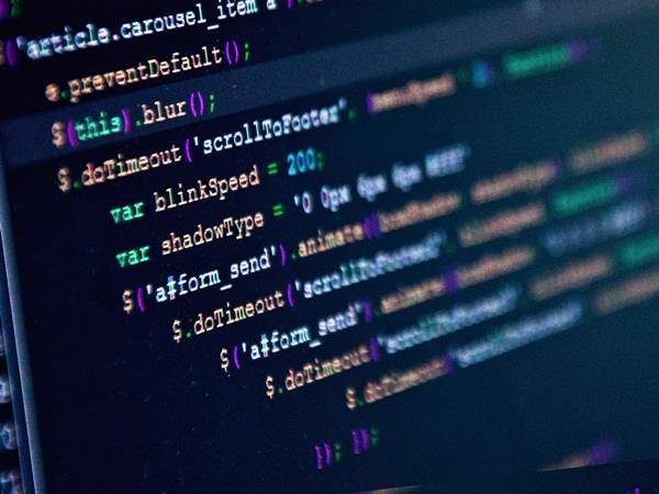Πρόγραμμα υποτροφιών του Ομίλου Quest για εκμάθηση κώδικα