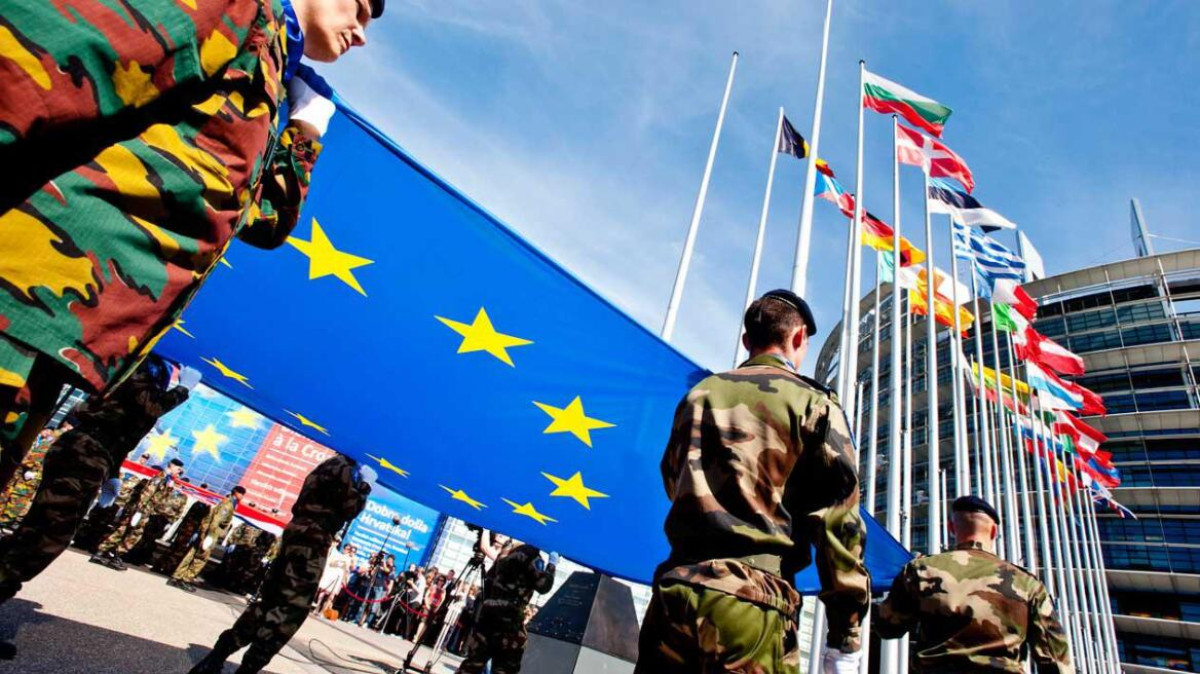 ΕΕ: 12 κράτη-μέλη ενεργοποίησαν τη ρήτρα διαφυγής για αμυντικές δαπάνες