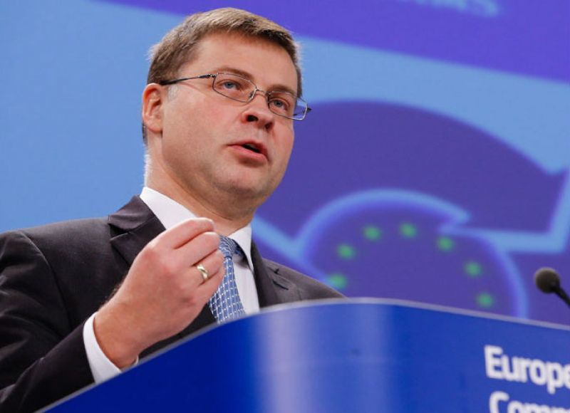 Δημοψήφισμα 2015-Ντομπρόβσκις: Δηλώσεις για το ελληνικό ζήτημα