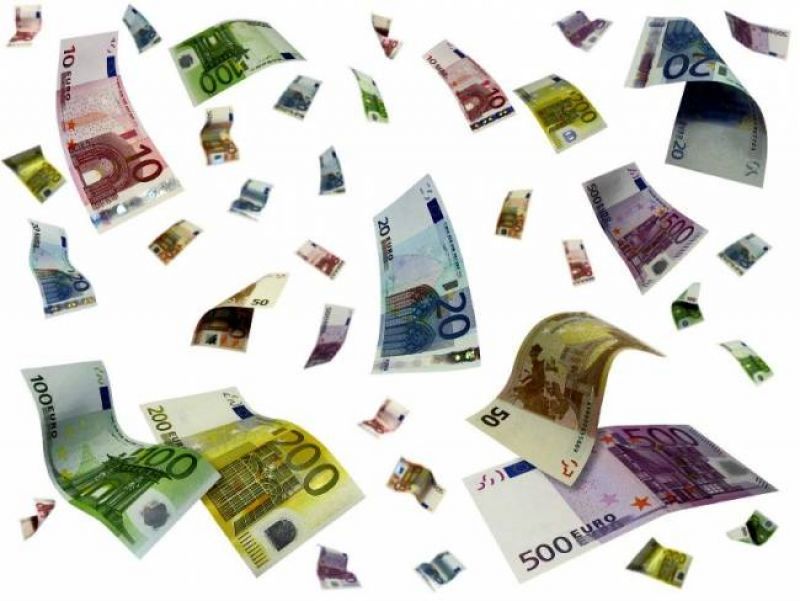 Τρόικα: Το χρέος θα πέσει κάτω από το 120% αν...