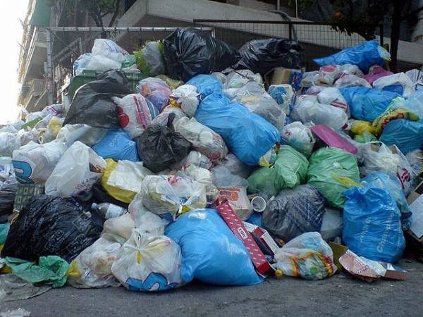 Ο όγκος των σκουπιδιών θα αυξηθεί έως 70% το 2050