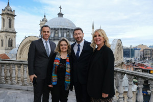 Στο Ζάππειο Παρθεναγωγείο της Κωνσταντινούπολης ο Ανδρουλάκης