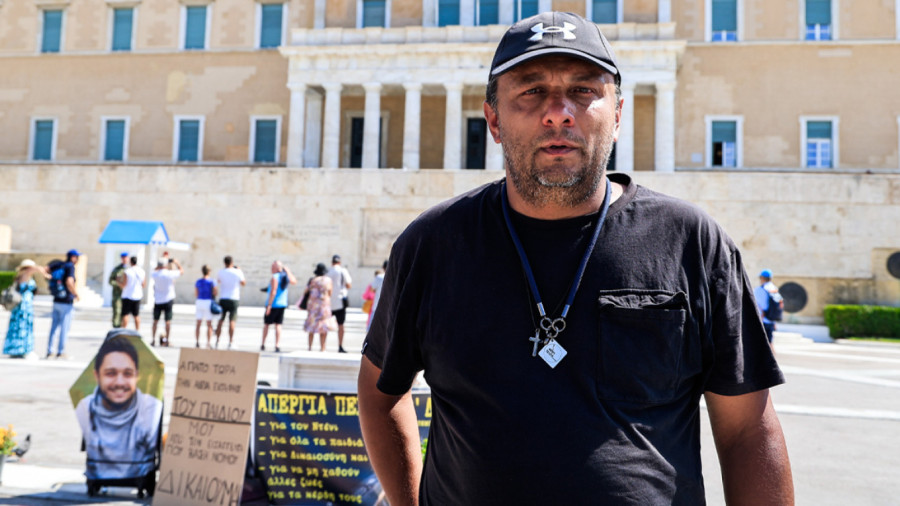 Δοκιμασία για το Μαξίμου: Η απεργία πείνας του Ρούτσι, τα Τέμπη και οι εσωκομματικές ρωγμές