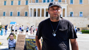 Δοκιμασία για το Μαξίμου: Η απεργία πείνας του Ρούτσι, τα Τέμπη και οι εσωκομματικές ρωγμές