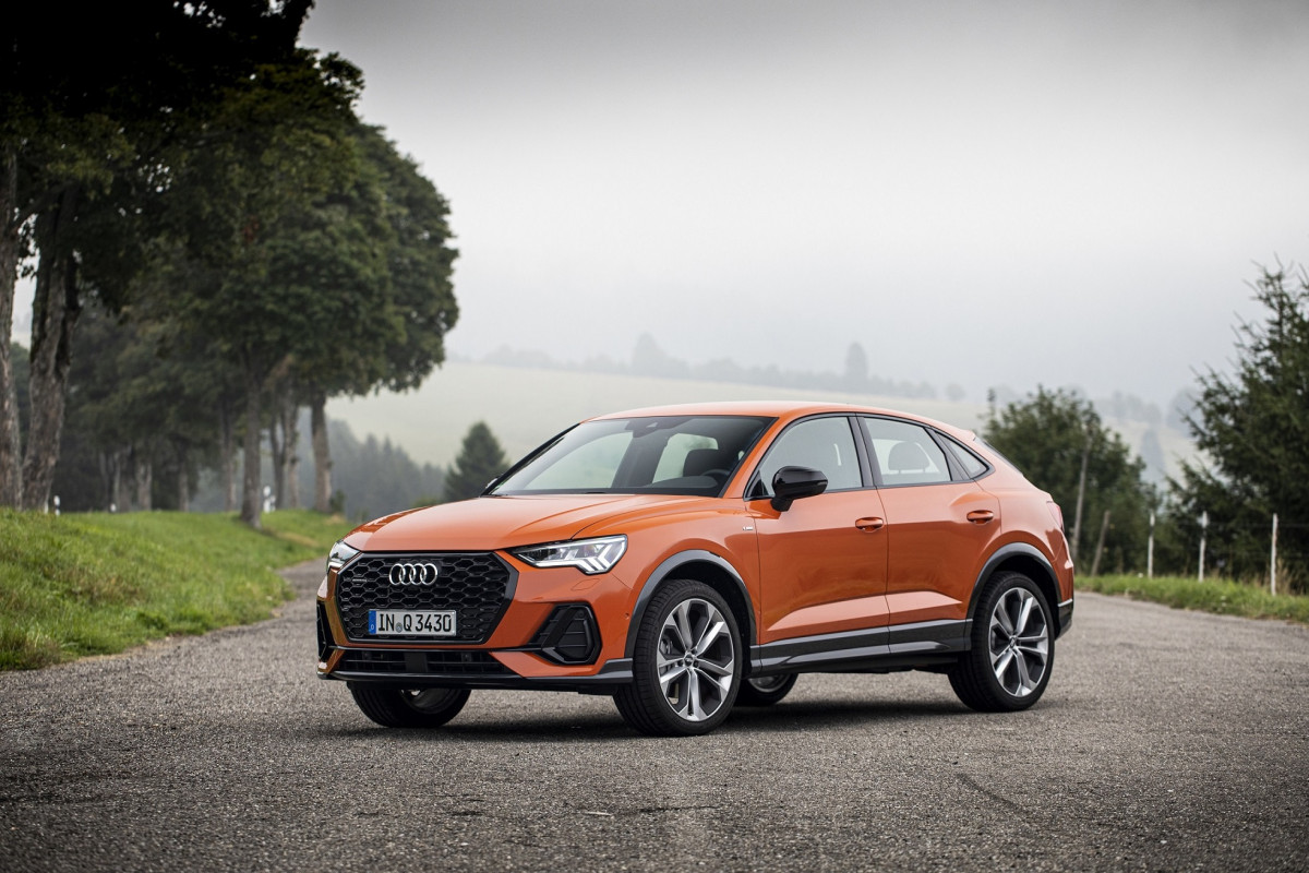 Audi Q3 και Q3 Sportback: Νέες εκδόσεις με πιο πλούσιο βασικό εξοπλισμό