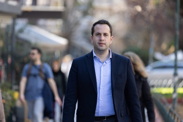 Υπ. Εθνικής Οικονομίας και Οικονομικών: Εκπρόσωπος Τύπου ο Ό. Τσάπαλος