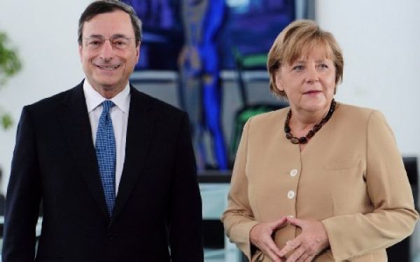 Σύνοδος Κορυφής και τραπεζική εποπτεία στο τραπέζι Draghi - Merkel