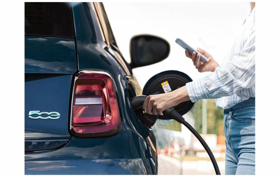 Fiat 500e: Οι Free2Move e Solutions και Accenture ενώνουν τις δυνάμεις τους για μια πρακτική και προσιτή ηλεκτροκίνηση