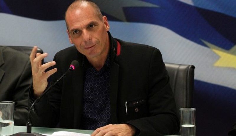 Βαρουφάκης ισχυρίζετει ότι μέχρι τη Δευτέρα λεφτά θα... υπάρχουν