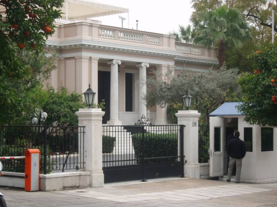 Μαξίμου: Κλίμα «γόνιμου διαλόγου» με τους πολιτικούς αρχηγούς