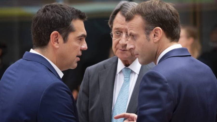 Prespes 7-0… Διάλογος Τσίπρα - Μακρόν σε tarzan english
