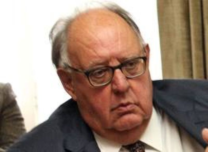 Ο Θ. Πάγκαλος ξαναχτυπά: "Μαζί αυτοκτονήσαμε"