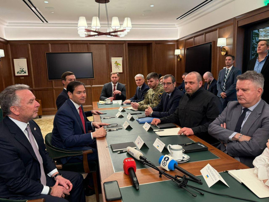 Αμερικανοί και Ουκρανοί «καθαρογράφουν» το σχέδιο ειρήνης που θα φτάσει στον Πούτιν