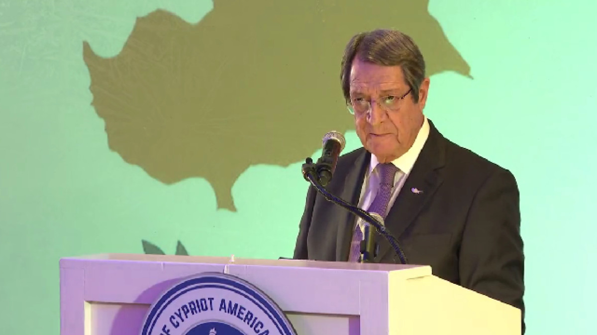 Αναστασιάδης προς ομογενείς: Κρατήστε τις σημαίες Ελλάδας και Κύπρου ψηλά