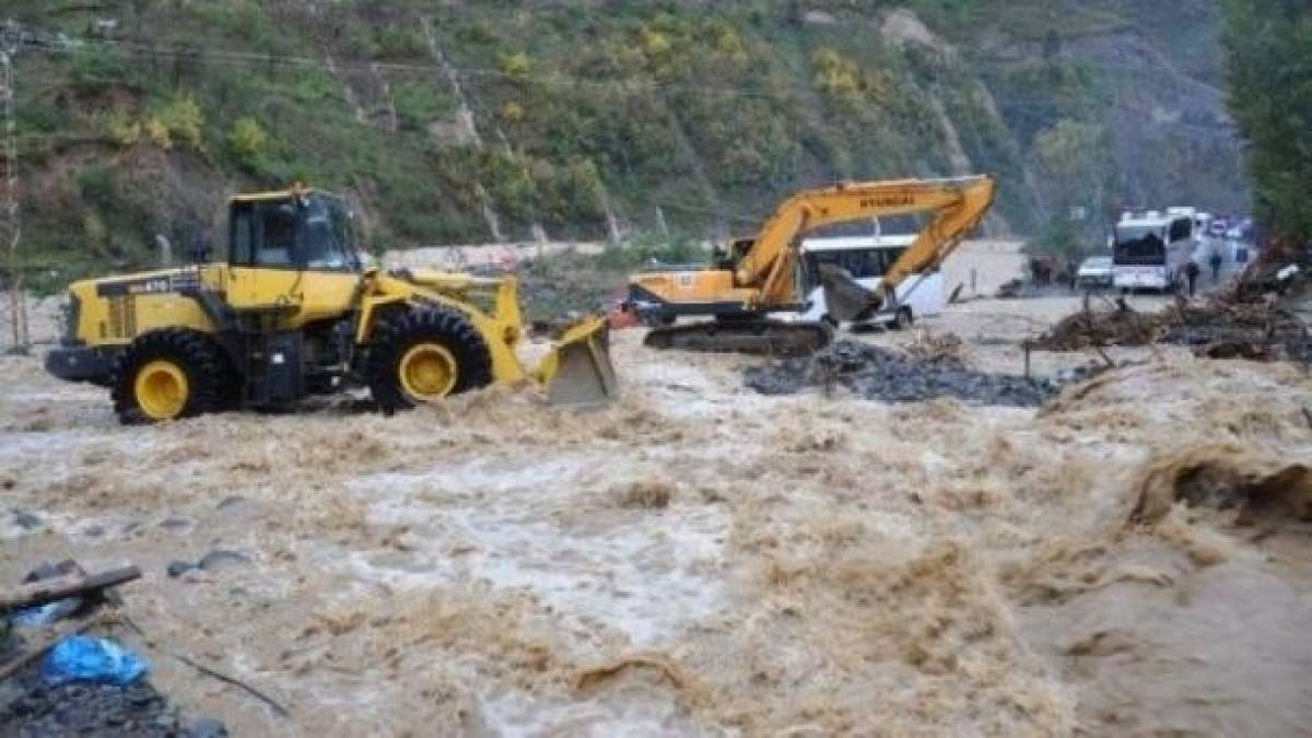Νότια Ασία: Πάνω από 270 οι νεκροί από τον μουσώνα