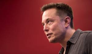 H Tesla αναζητά «διάδοχο» για να... συγκρατήσει τον Musk