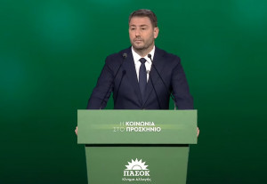 Ανδρουλάκης: «Πόρτα» σε ΝΔ, ΣΥΡΙΖΑ και όσους έφυγαν στα... δύσκολα