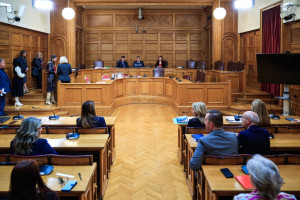 Αποχωρήσεις από την Προανακριτική: Καταθέτει και παραπέμπεται ο Τριαντόπουλος