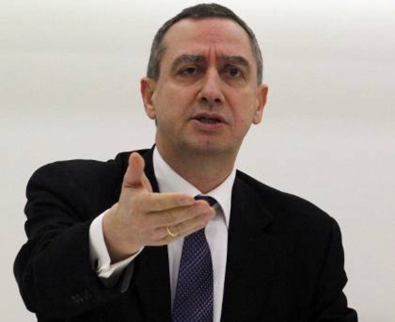 Μιχελάκης καλεί Κακλαμάνη και Τζιτζικώστα να "αποσυρθούν"