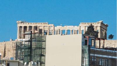 Δεκαώροφα κτίρια εξαφανίζουν τη θέα προς την Ακρόπολη