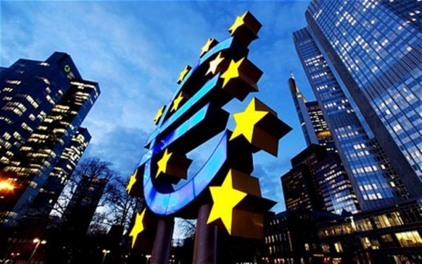 Η ευρωζώνη θα είναι το "προβληματικό παιδί" της παγκόσμιας οικονομίας και το 2015