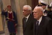 Συνάντηση Κάρολου Παπούλια με τον Προκόπη Παυλόπουλο